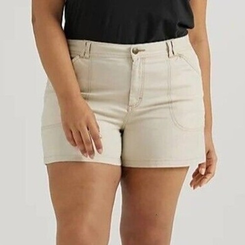 NWT Lee Women's Legendary Greige Khaki Carpenter‎ Plus Shorts Size 18W